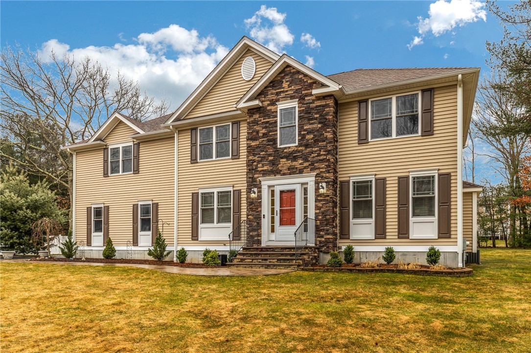 25 Timber Trail Coventry, RI 02816 - Photo 3 of 37