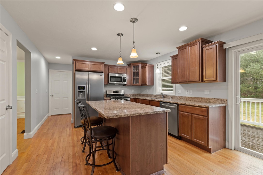 25 Timber Trail Coventry, RI 02816 - Photo 9 of 37