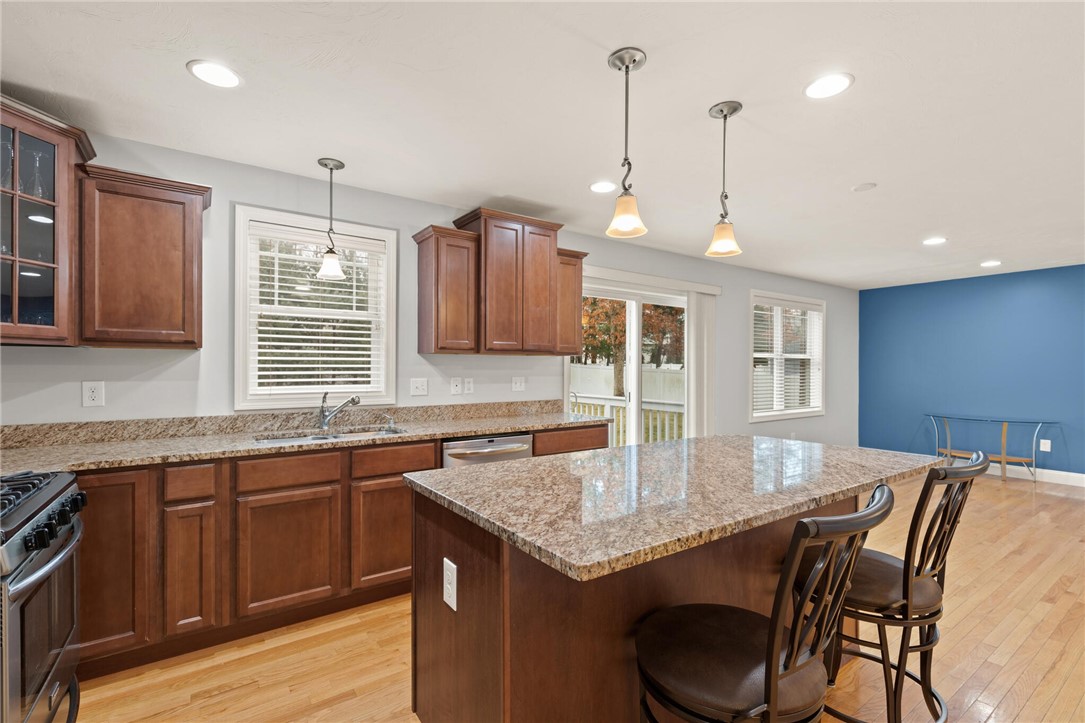 25 Timber Trail Coventry, RI 02816 - Photo 10 of 37