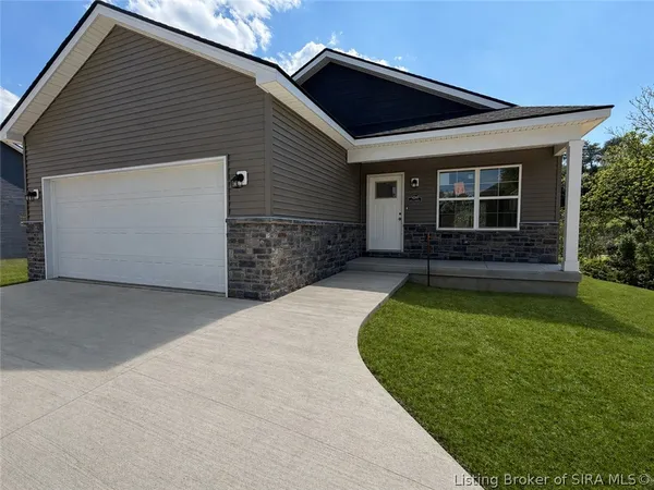 $324,900 | 3599 Old Vincennes Road, Floyds Knobs, IN 47119