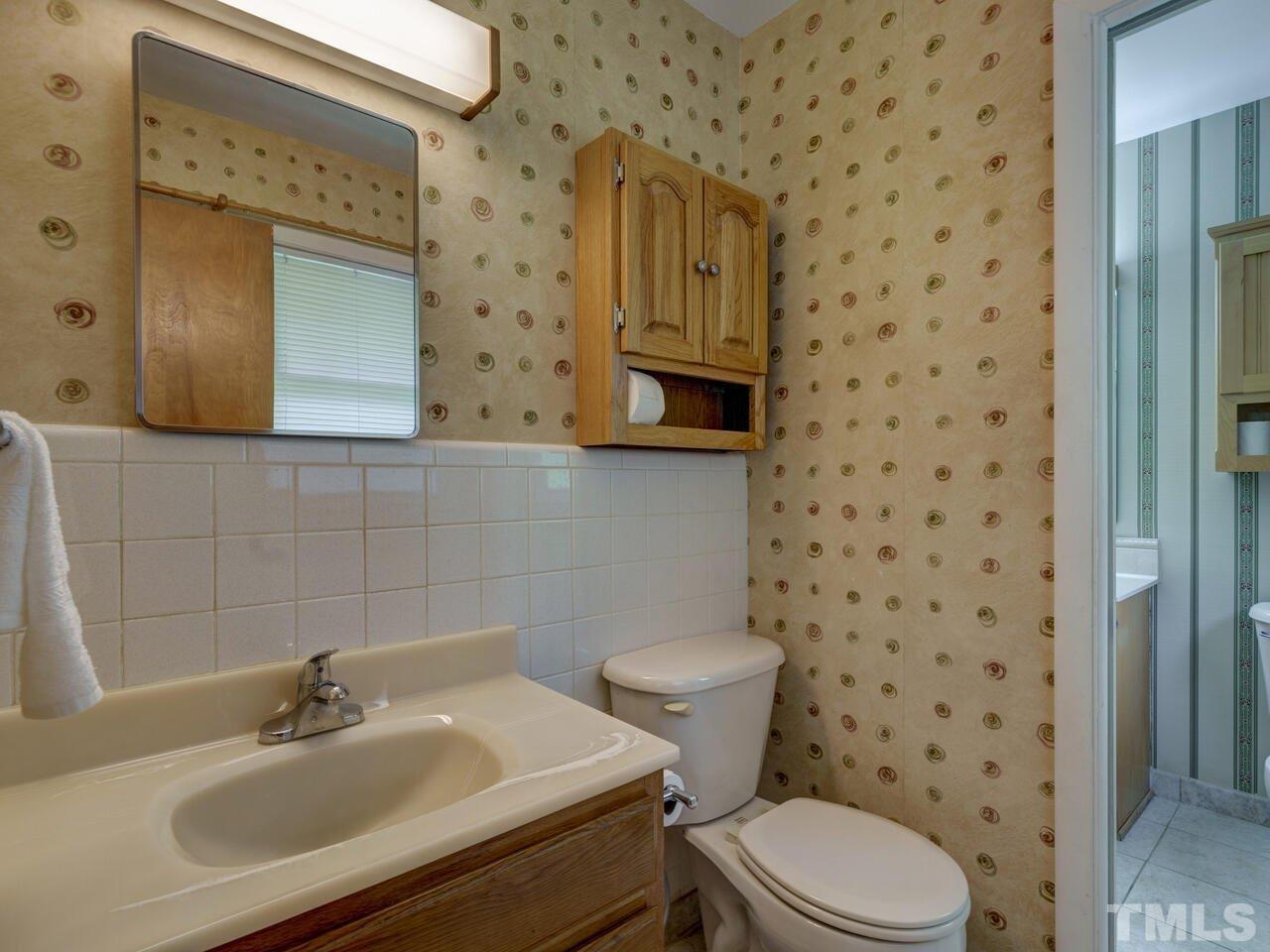 1233 Kingston Ridge Road Cary, NC 27511 - Photo 14 of 29