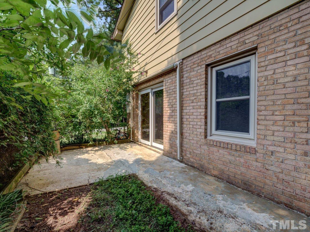 1233 Kingston Ridge Road Cary, NC 27511 - Photo 22 of 29
