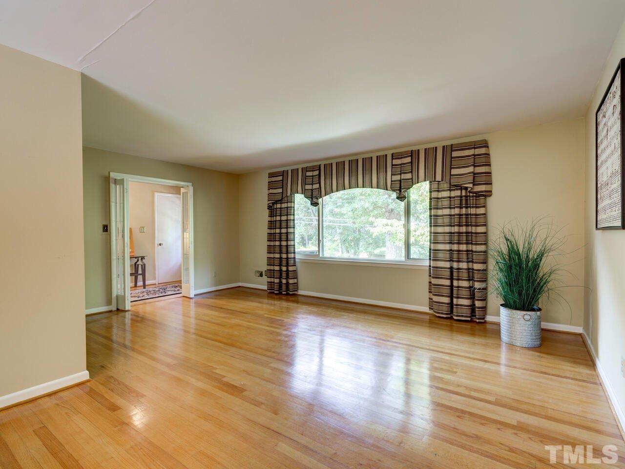 1233 Kingston Ridge Road Cary, NC 27511 - Photo 5 of 29