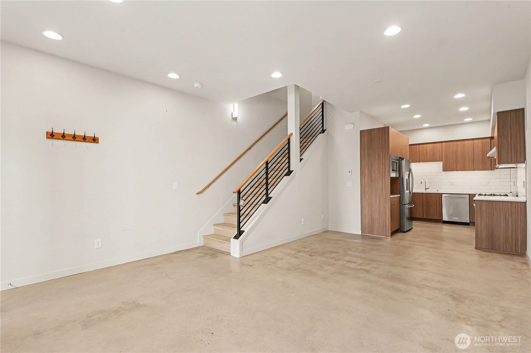 3810 California Avenue Southwest, Unit B Seattle, WA 98116 - Photo 8 of 26