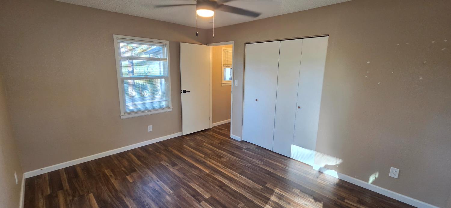 20280 Hummingbird Hill Road Colfax, CA 95713 - Photo 11 of 15 Front bedroom