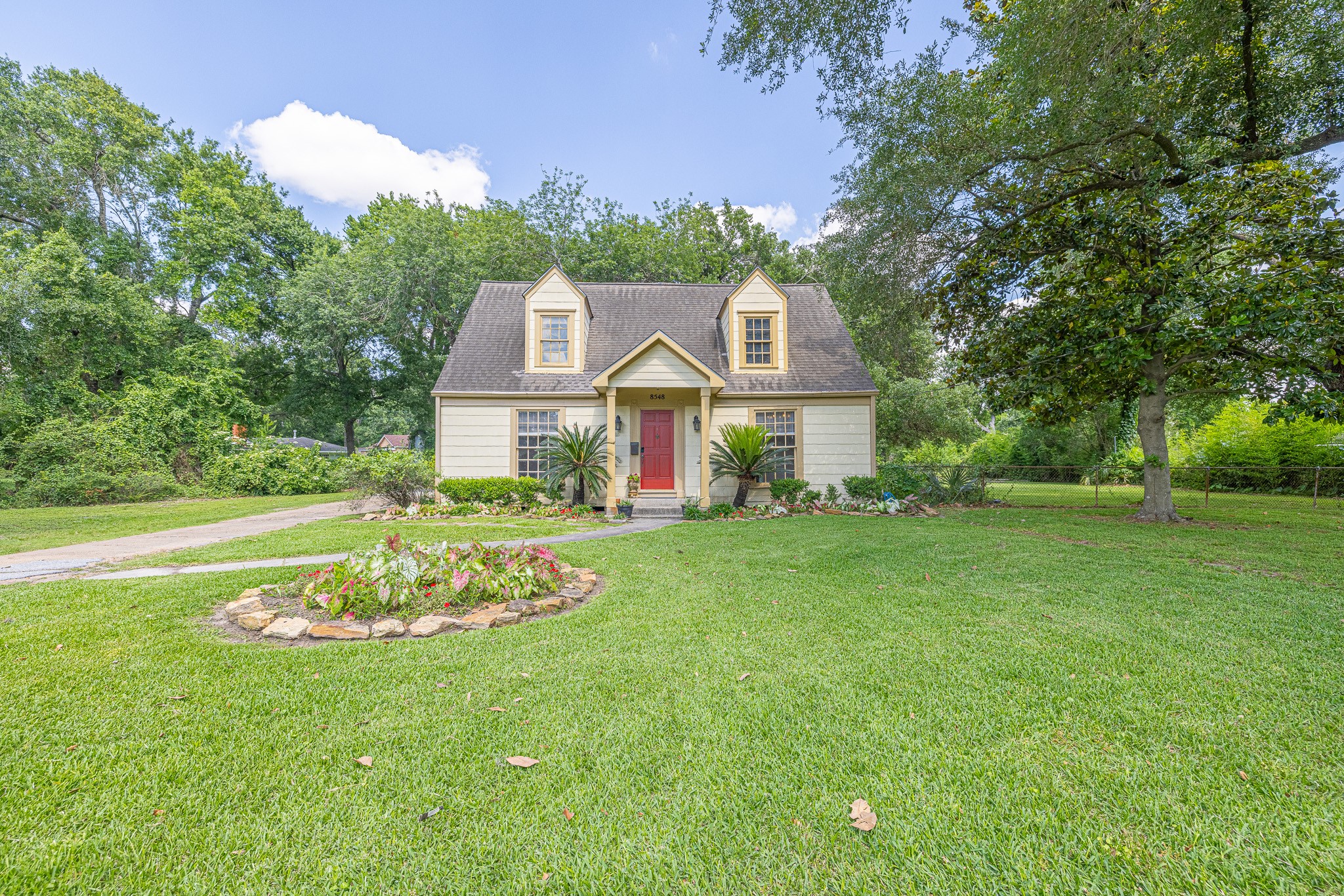 8548 Findlay Street Houston, TX 77017 - Photo 1 of 50 a front view of house with yard and green space