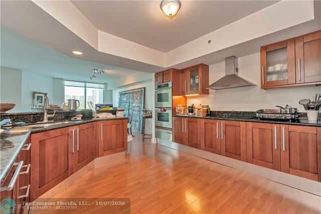 $950,000 | 3301 Northeast 183rd Street, Unit 404, Aventura, FL 33160