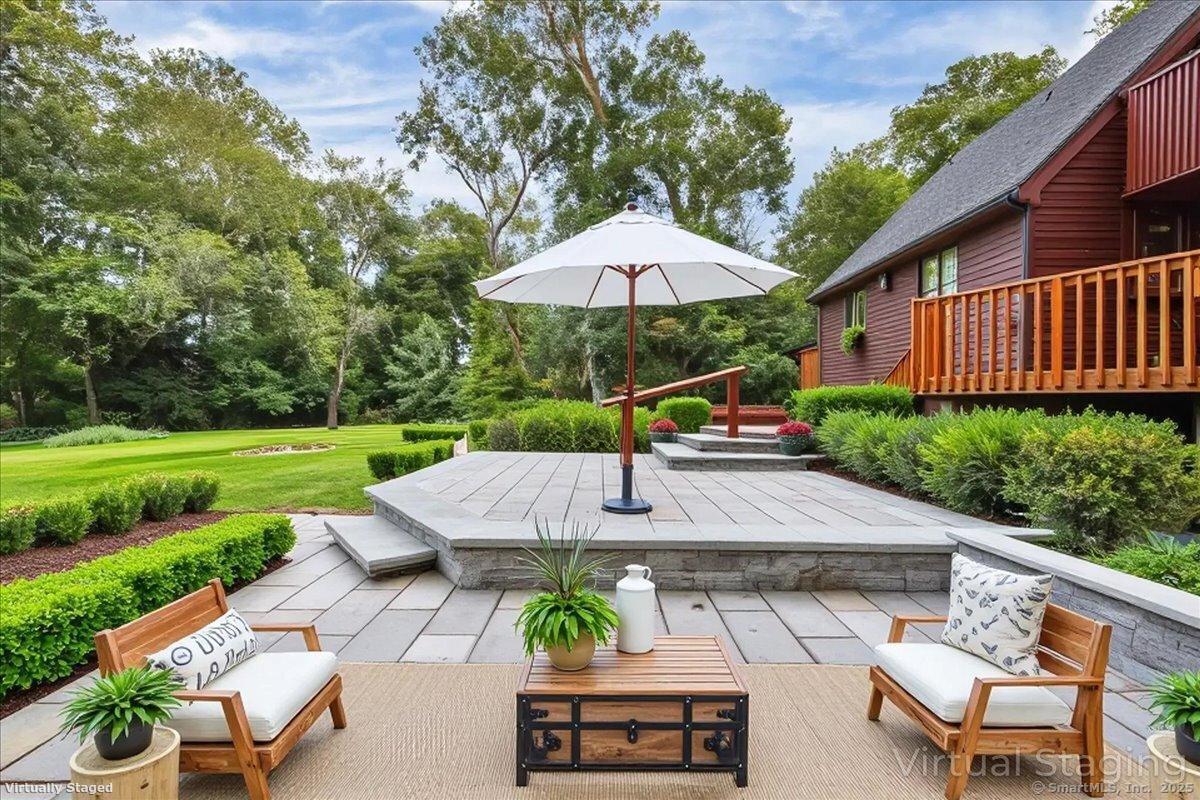 122 Old Post Road Old Saybrook, CT 06475 - Photo 15 of 40 Fantastic private patio