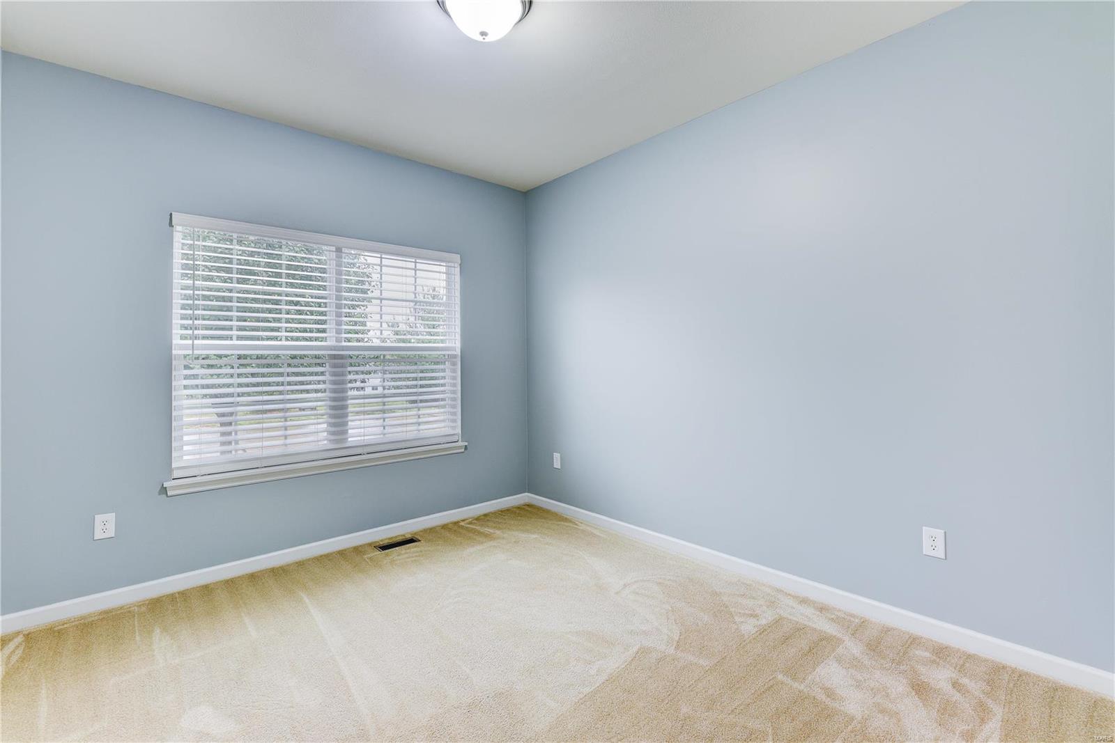 3847 Riverside Pointe Drive Florissant, MO 63034 - Photo 15 of 20 Gallery Image 15