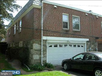 594 Wanamaker Road Abington, PA 19046 - Photo 2 of 6 Exterior Back