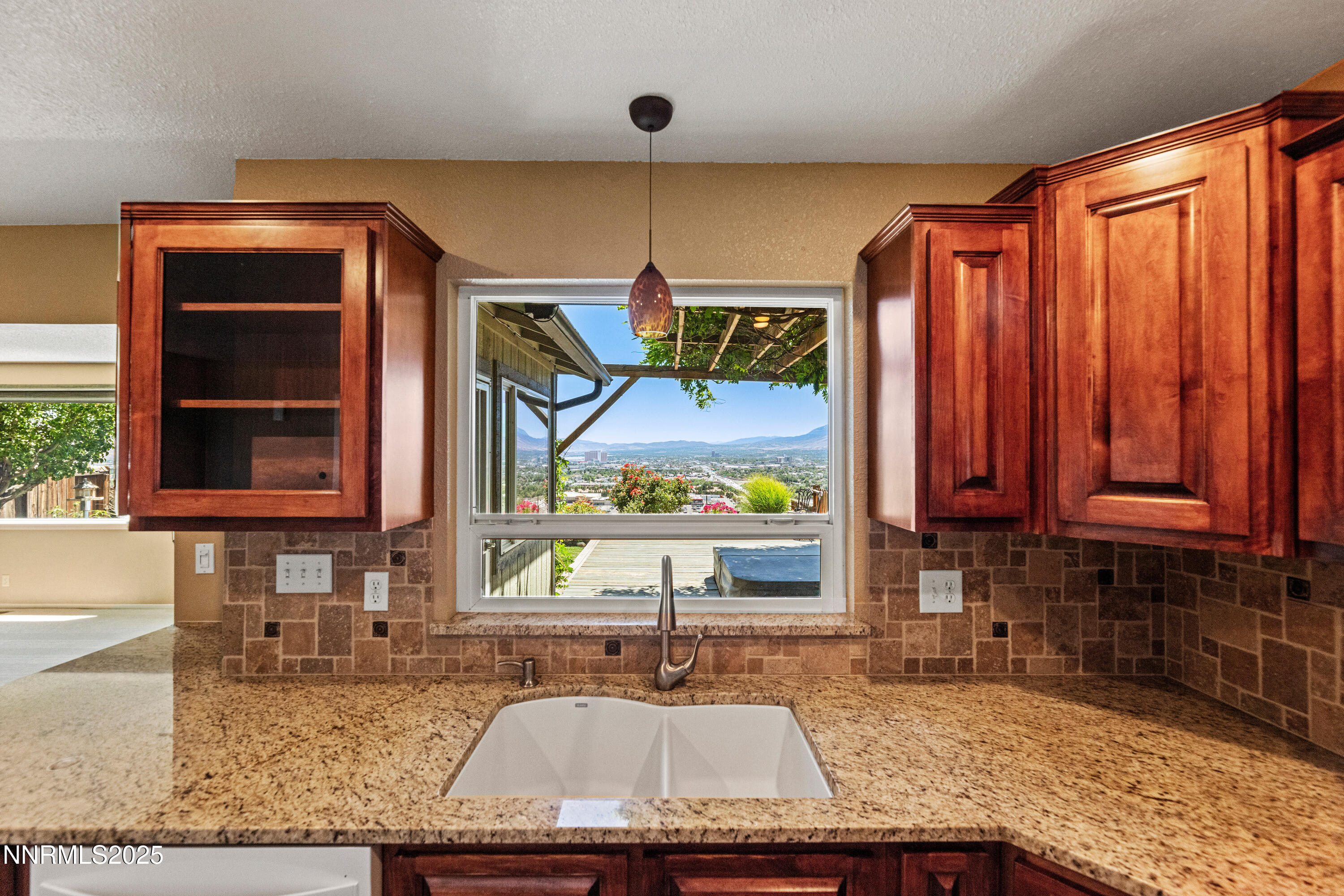 3427 Ridgecrest Drive Reno, NV 89512 - Photo 13 of 39 3427Ridgecrest2627