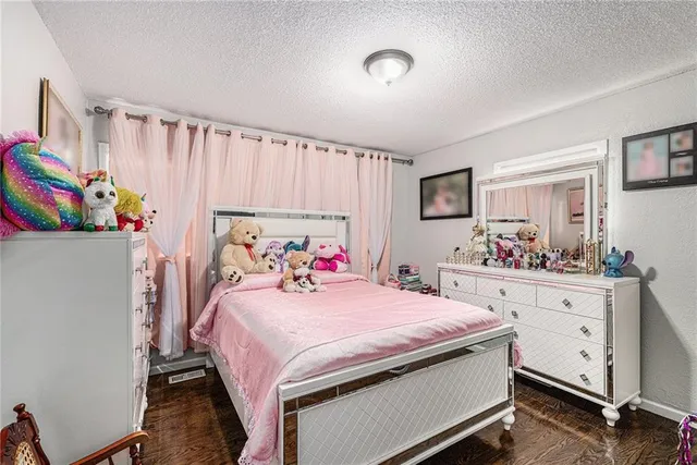 $200,000 | 18919 East Arrowhead Drive, Independence, MO 64056