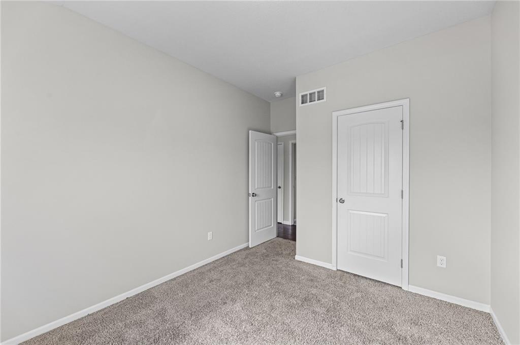 17188 South Kill Creek Road Gardner, KS 66030 - Photo 17 of 35