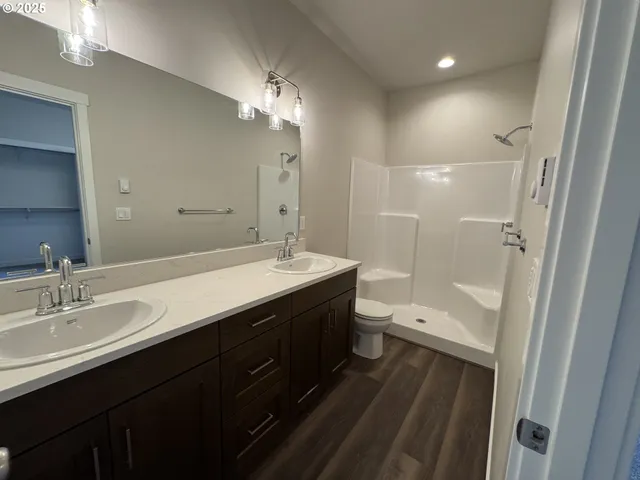 $389,880 | 1414 Southeast Hankel Street, Dallas, OR 97338