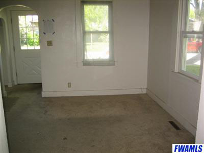 428 South 1st Street Decatur, IN 46733 - Photo 3 of 7