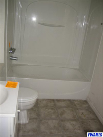 428 South 1st Street Decatur, IN 46733 - Photo 6 of 7