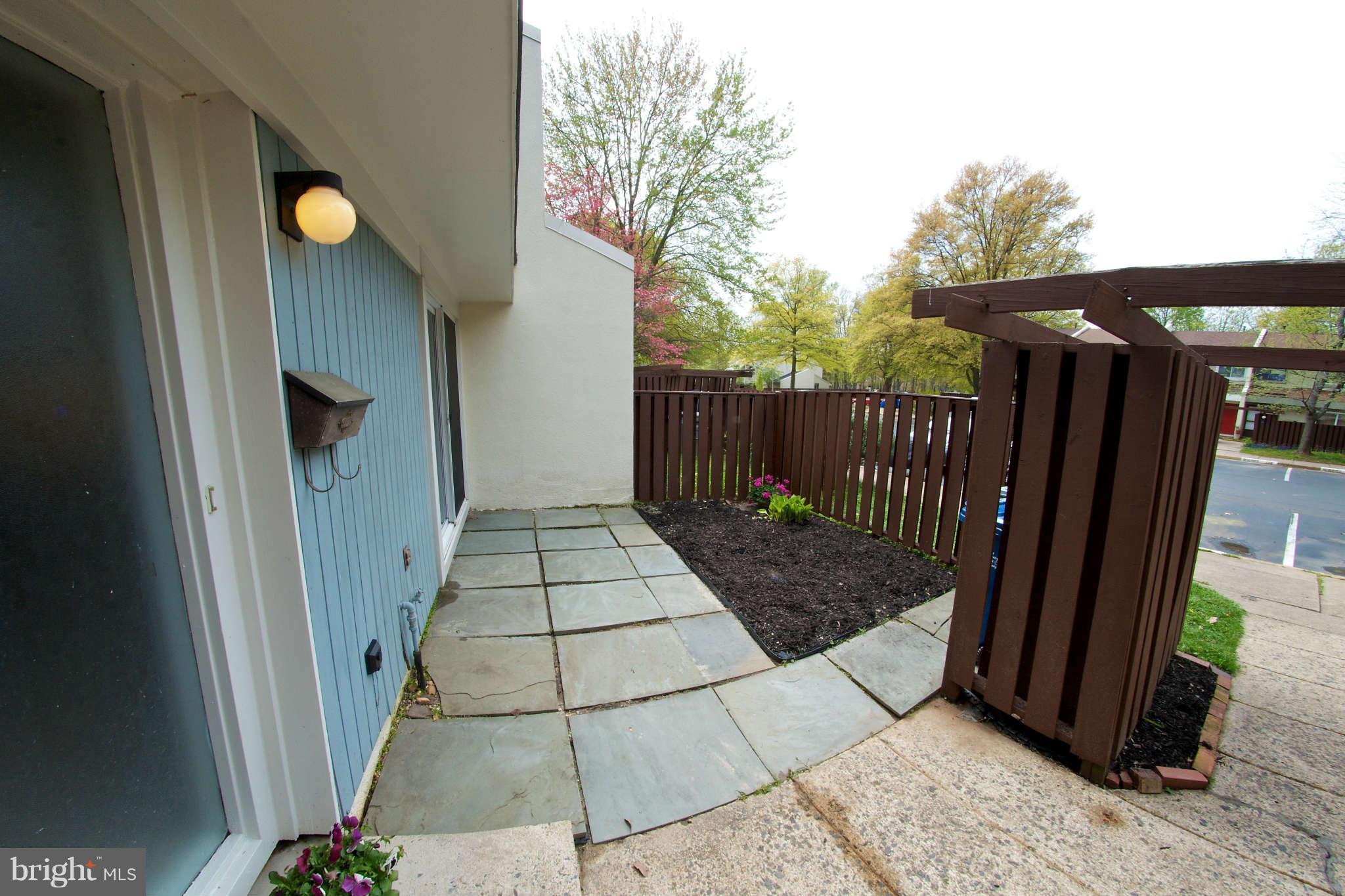 2211 Southgate Square Reston, VA 20191 - Photo 3 of 26