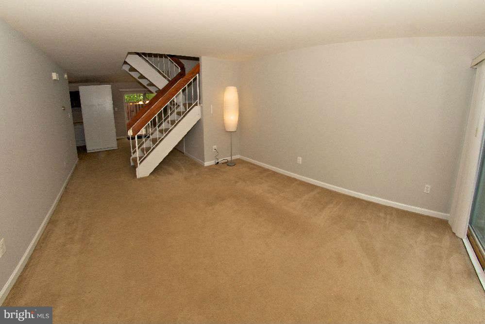 2211 Southgate Square Reston, VA 20191 - Photo 6 of 26 a view of an empty room
