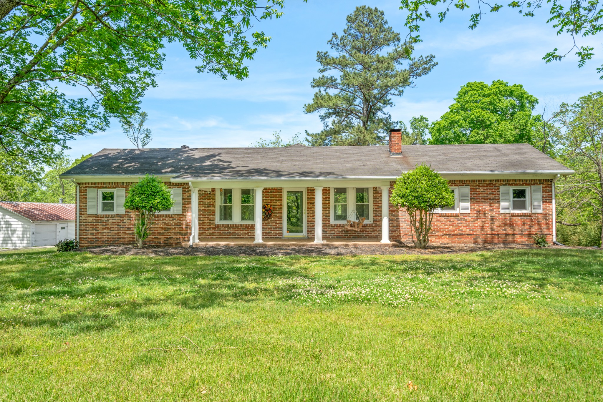444 Cooley Road Waverly, TN 37185 - Photo 4 of 47