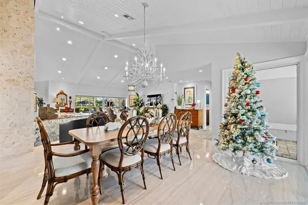$1,975,000 | 6266 Southeast Oakmont Place, Stuart, FL 34997