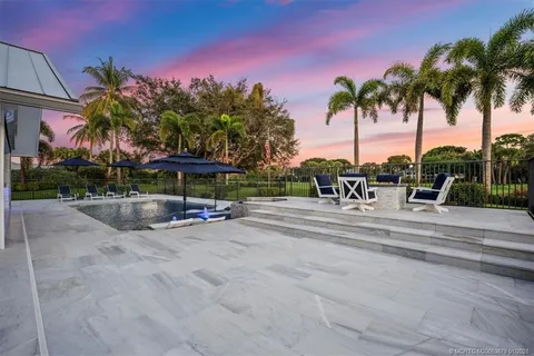 $2,195,000 | 6266 Southeast Oakmont Place, Stuart, FL 34997