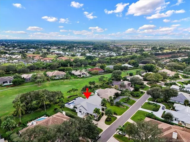 $2,195,000 | 6266 Southeast Oakmont Place, Stuart, FL 34997