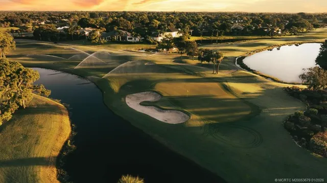 $2,195,000 | 6266 Southeast Oakmont Place, Stuart, FL 34997