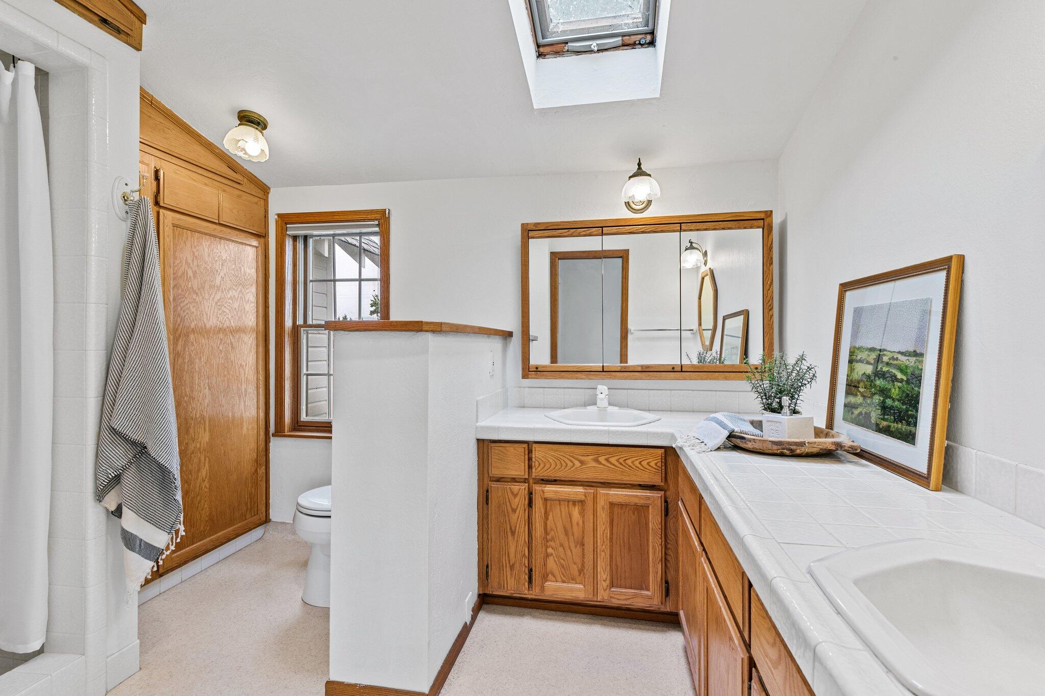 2912 South River Road Grants Pass, OR 97527 - Photo 21 of 37 26-web-or-mls-IMGM1140