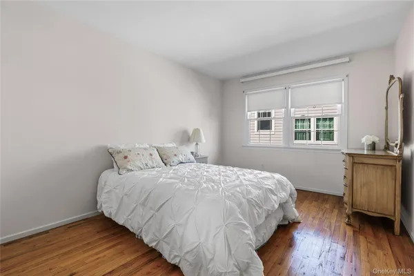 $1,895,000 | 14 Loewen Court, Rye, NY 10580