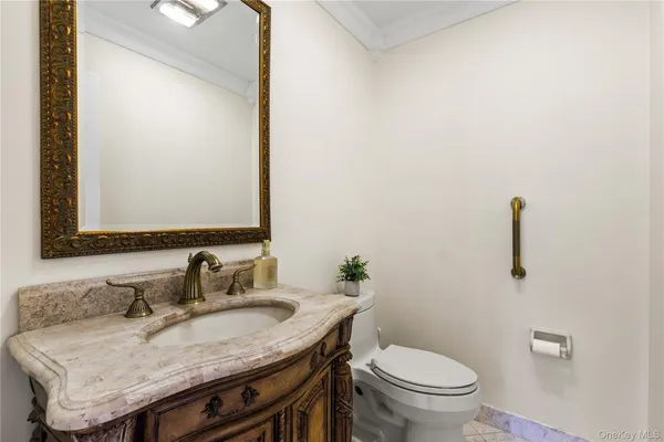 $1,895,000 | 14 Loewen Court, Rye, NY 10580