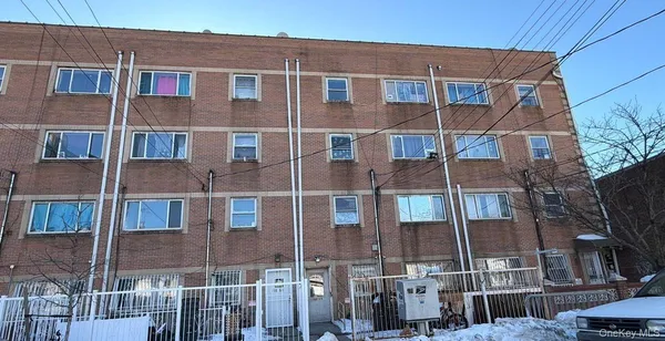 $1,550,000 | 168-66 93rd Avenue | Jamaica
