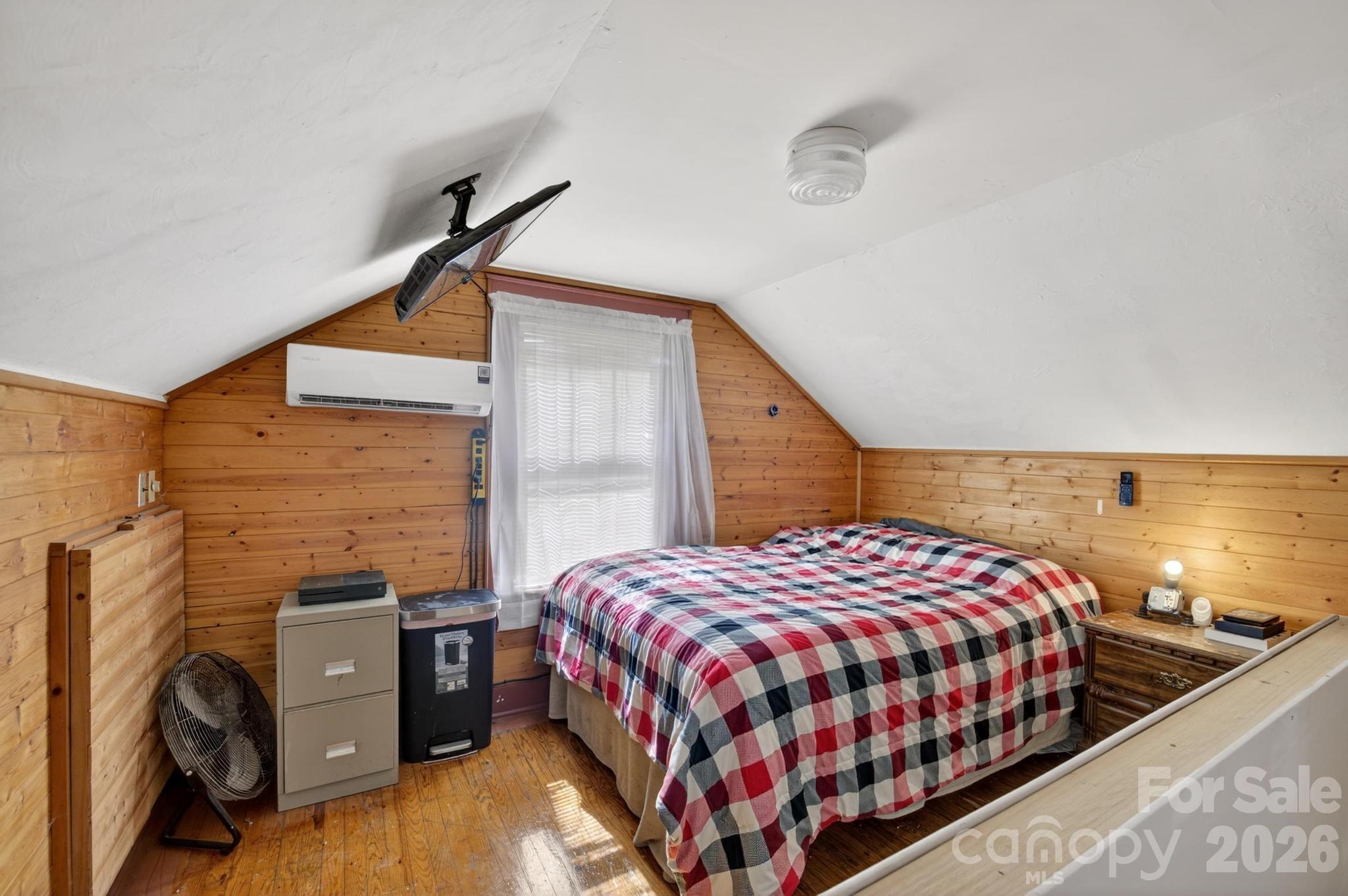 828 Jamestown Road Morganton, NC 28655 - Photo 19 of 36 a bedroom with a bed and a night stand