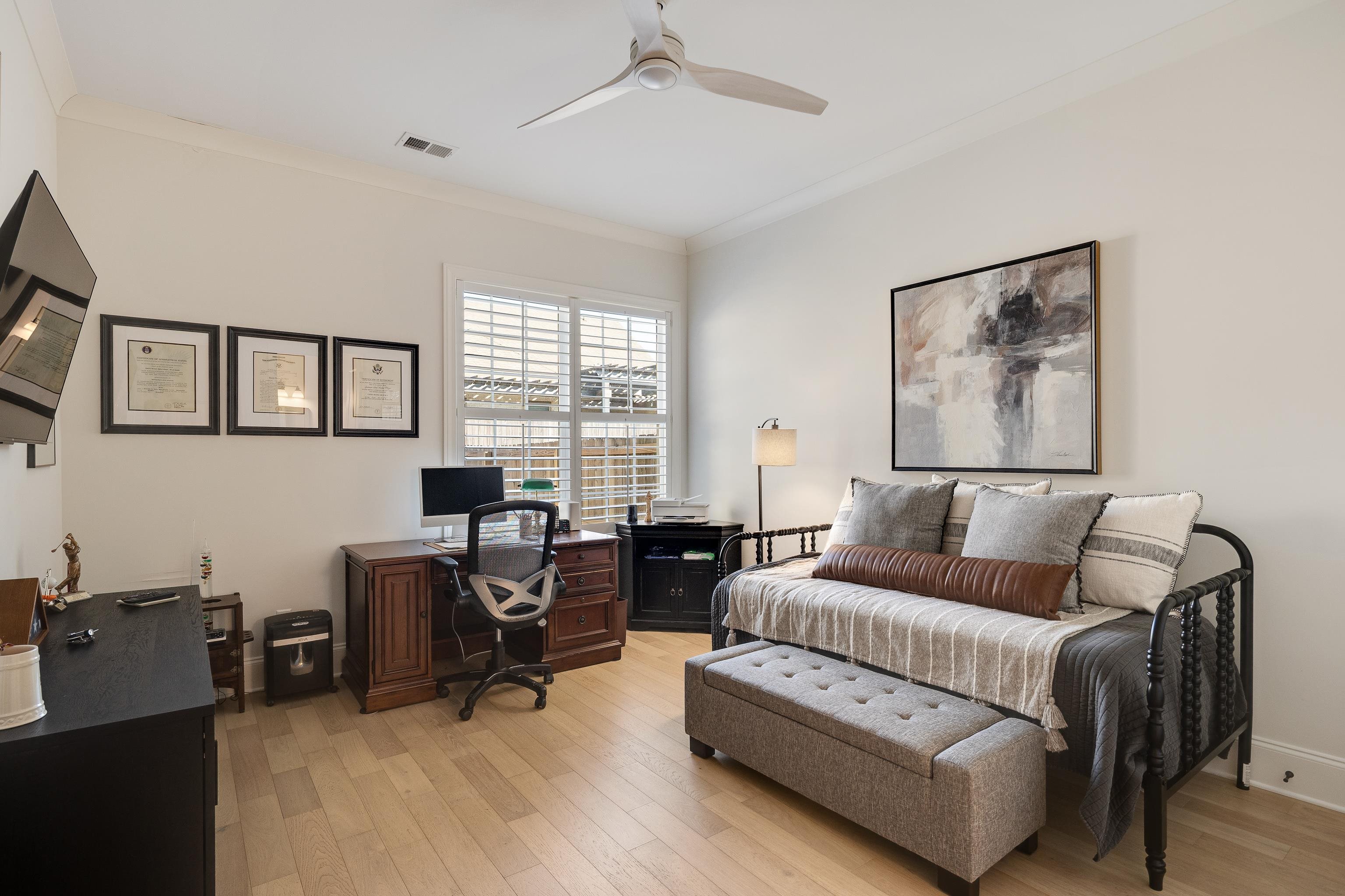 10138 Cliveden Circle South Collierville, TN 38017 - Photo 26 of 39 a living room with furniture rug and a window