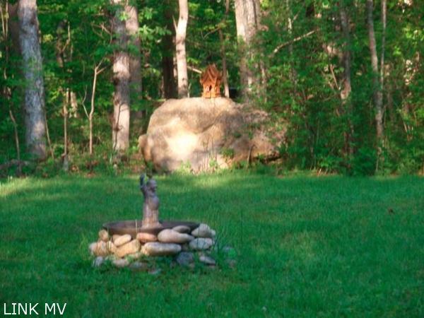 5 Rhythm Road Chilmark, MA 02535 - Photo 15 of 15 http://d1qzqeyxiitrap.cloudfront.net/photos/21228/600/19cd5f4a.jpg