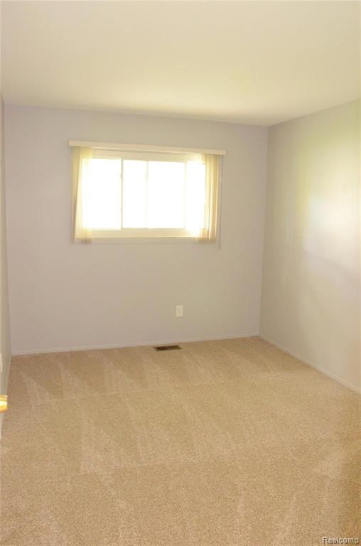 43077 Avon Road Canton, MI 48187 - Photo 36 of 52
