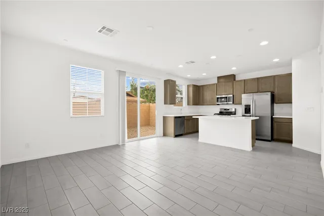 $2,700 | 10140 Gabby Glen Street, Las Vegas, NV 89183