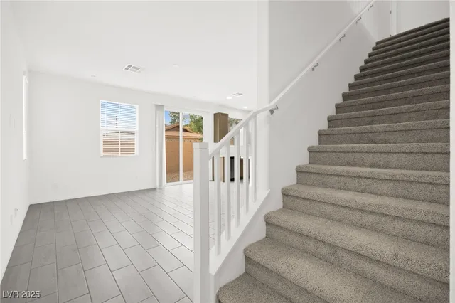 $2,700 | 10140 Gabby Glen Street, Las Vegas, NV 89183