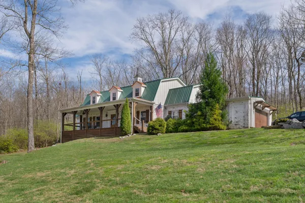 $850,000 | 1022 River Bend Drive, Chattanooga, TN 37419