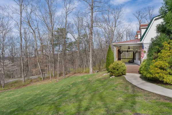 $850,000 | 1022 River Bend Drive, Chattanooga, TN 37419