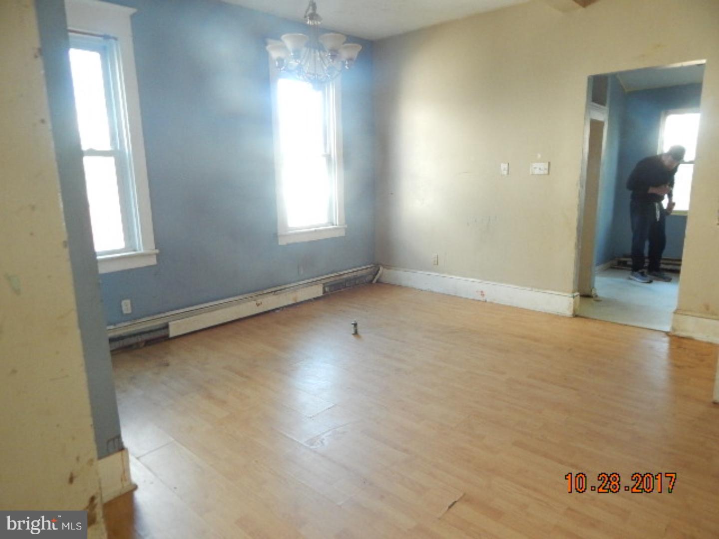 305 Delaware Avenue Riverside, NJ 08075 - Photo 4 of 11