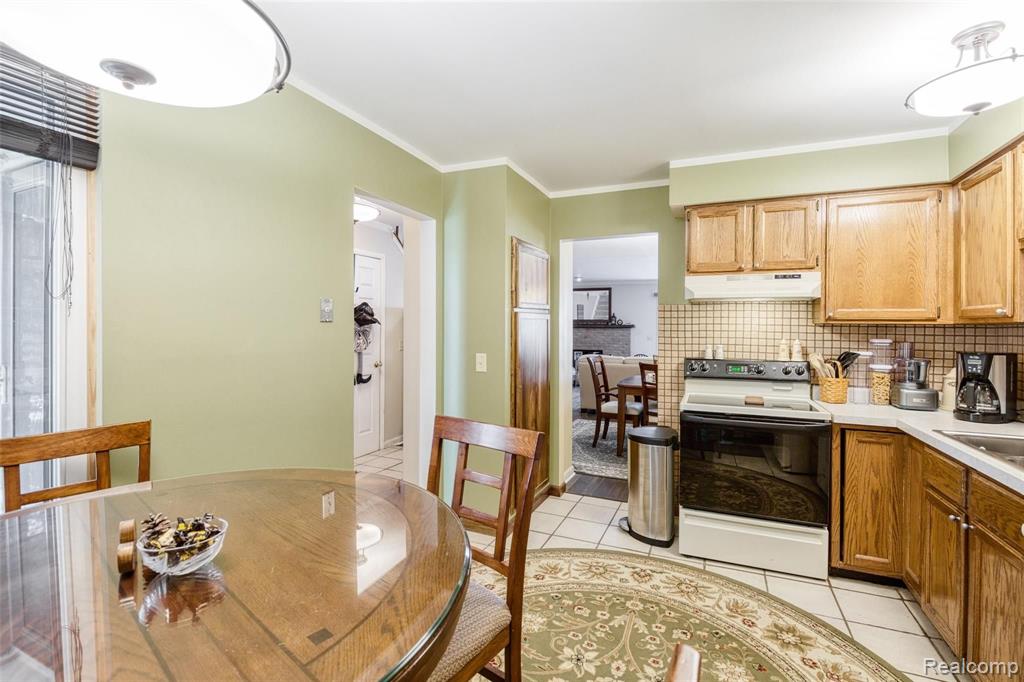 510 Tennyson, Unit 56 Rochester Hills, MI 48307 - Photo 6 of 30