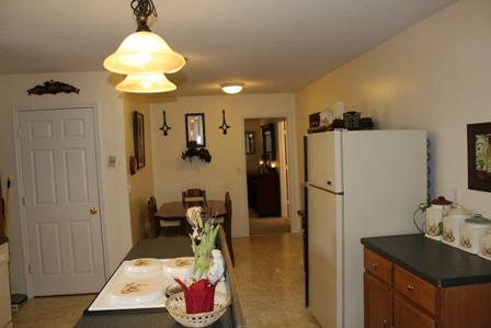 2045 Old Lake Road Lewisburg, TN 37091 - Photo 5 of 7 Eat In Kitchen
