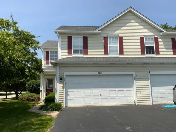 $2,800 | 2715 McHenry Avenue, Naperville, IL 60563