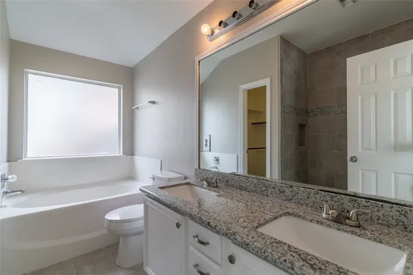 $1,975 | 2209 Highland Crossing Drive, Conroe, TX 77304