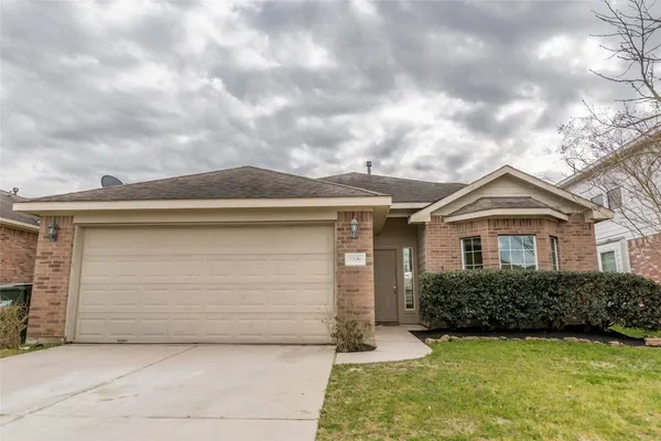 $1,975 | 2209 Highland Crossing Drive, Conroe, TX 77304