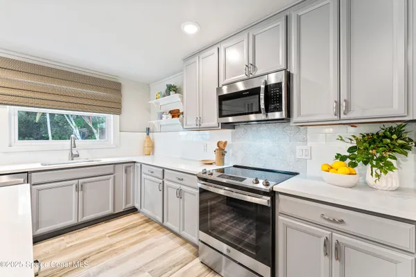 $799,900 | 121 Circle Drive, Cocoa, FL 32922