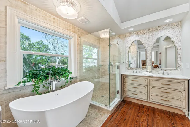 $799,900 | 121 Circle Drive, Cocoa, FL 32922