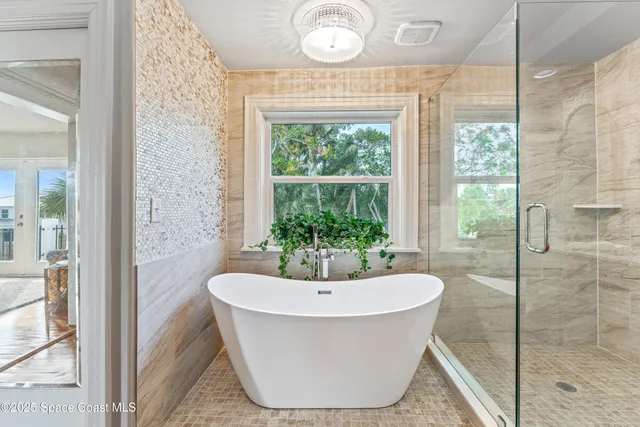 $799,900 | 121 Circle Drive, Cocoa, FL 32922