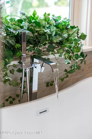 $799,900 | 121 Circle Drive, Cocoa, FL 32922