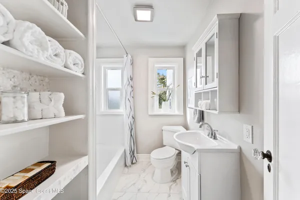 $799,900 | 121 Circle Drive, Cocoa, FL 32922